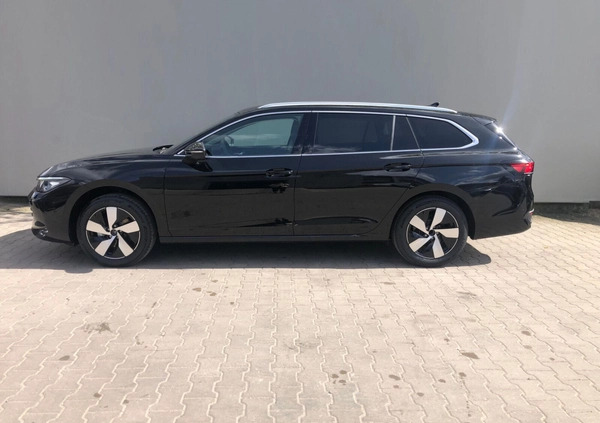 Volkswagen Passat cena 208850 przebieg: 8, rok produkcji 2024 z Olsztyn małe 326